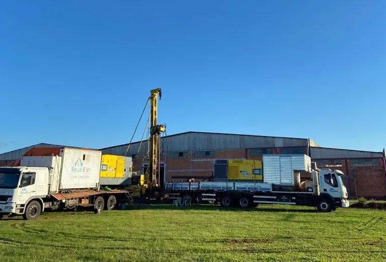 Como aumentar a eficiência da sua produção industrial com poços artesianos